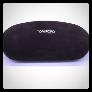 🆕⚜️Tom Ford Hard Clam- shell sunglass Case with wipe and authenticity card.